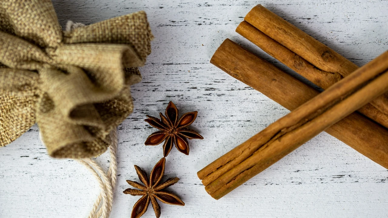 Cinnamon for Hair Growth: Benefits and Uses for Healthy Locks 