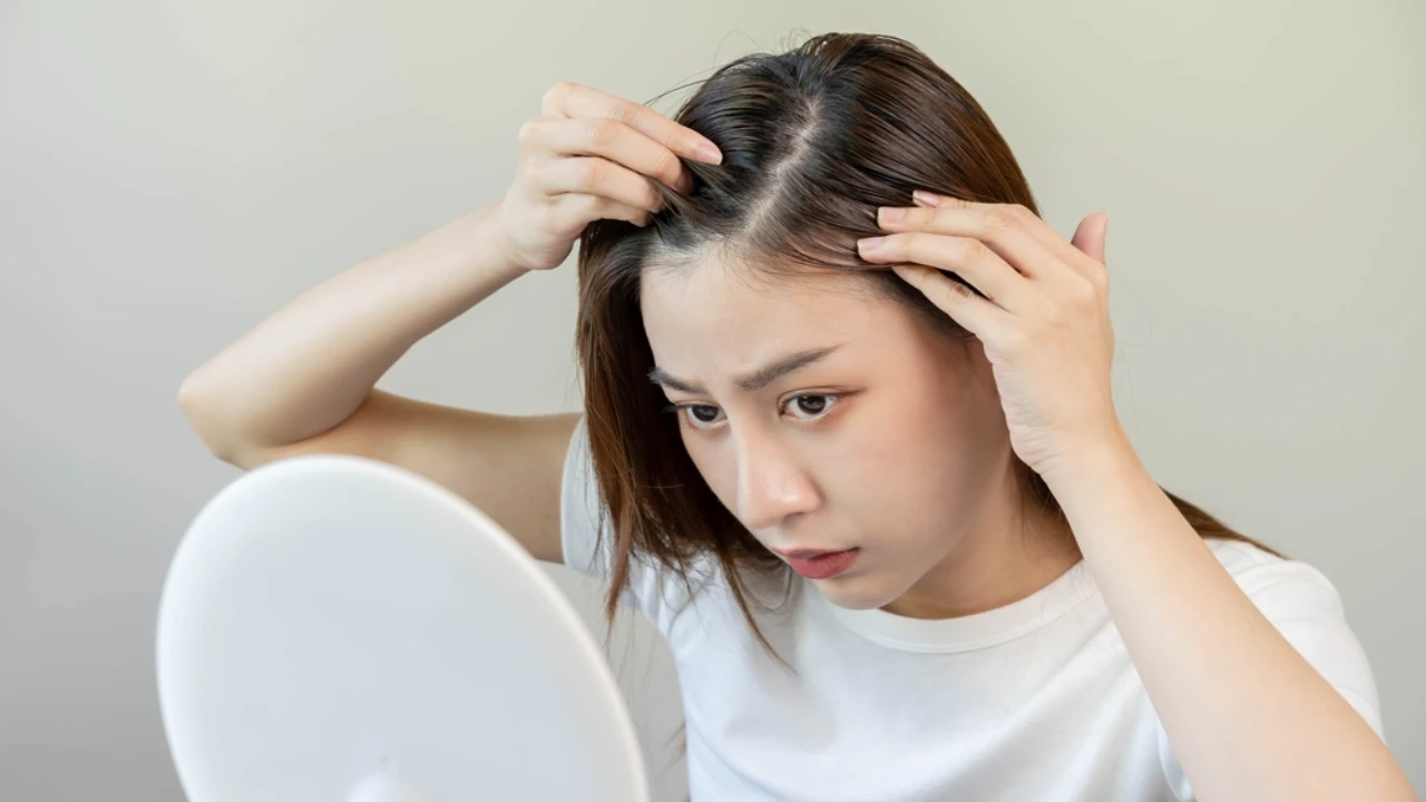 6 Reasons Why Your Hair Stopped Growing Naturally