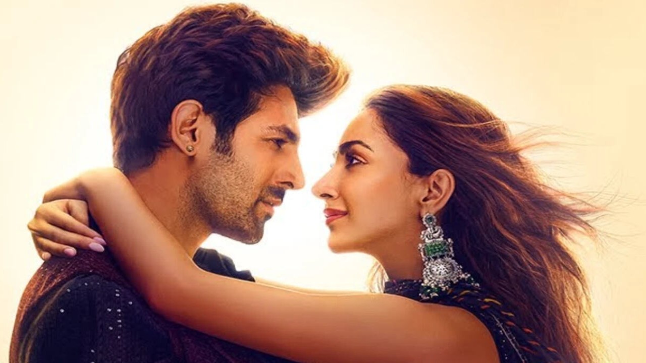 Satyaprem Ki Katha's opening at the box office is reasonable (Credit: Nadiadwala And Grandsons Productions) Kartik Aaryan, Kiara Advani