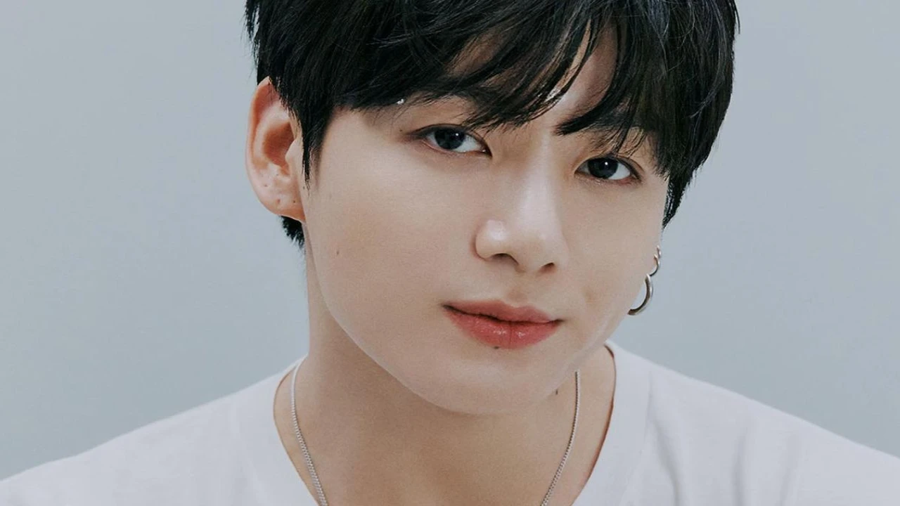 BTS' Jungkook shares emotional letter with fans on 10th debut ...