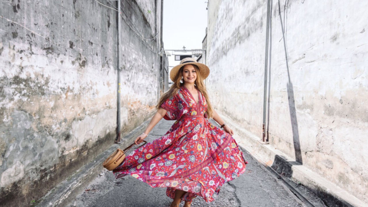 13 Best Caftan Dresses for Effortless Comfort And Style 