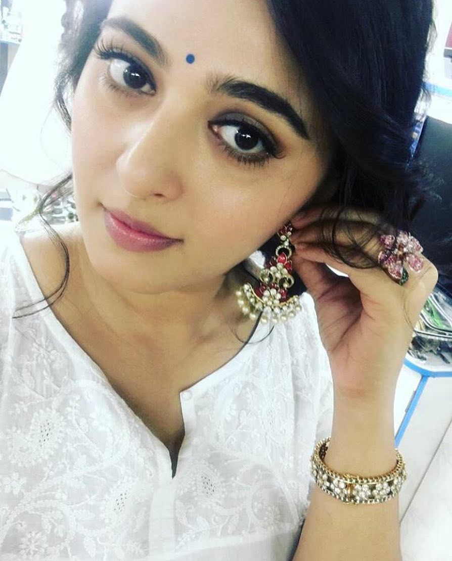 Anushka Shetty đổi tên khai sinh