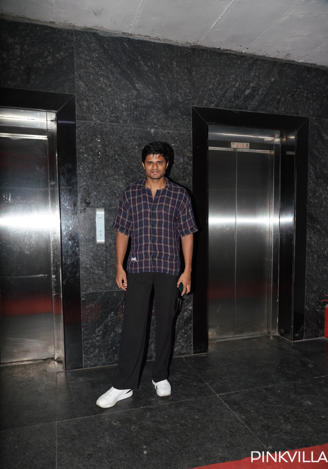 Keerthy Suresh, Rashmika Mandanna, Anand Deverakonda lộng lẫy trong bữa tiệc sinh nhật của một người bạn thân;  NHỮNG BỨC ẢNH