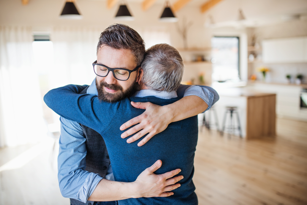 15 ?Missing You Dad? Messages to Remember His Presence