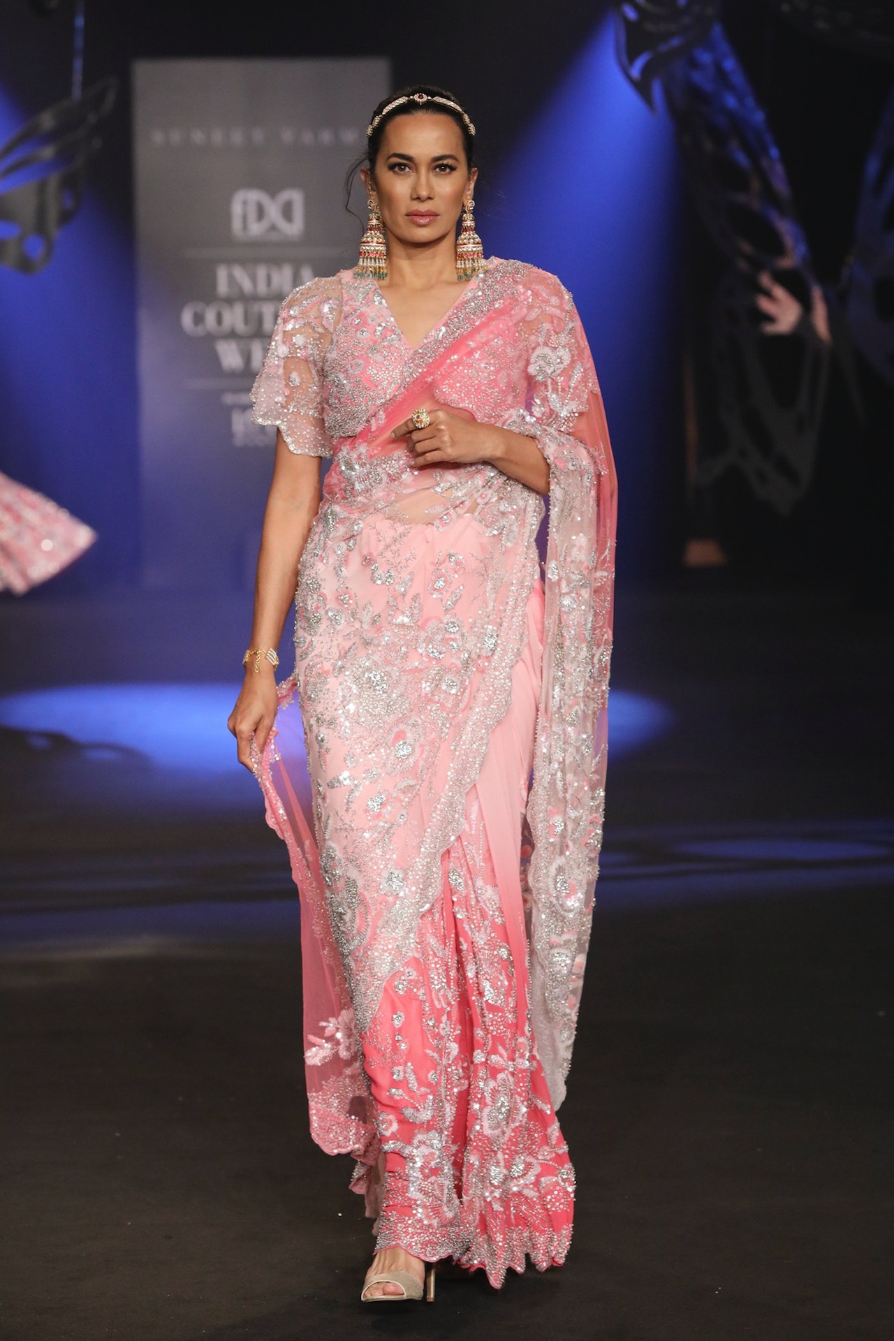 Discover 210+ saree blouse designs best