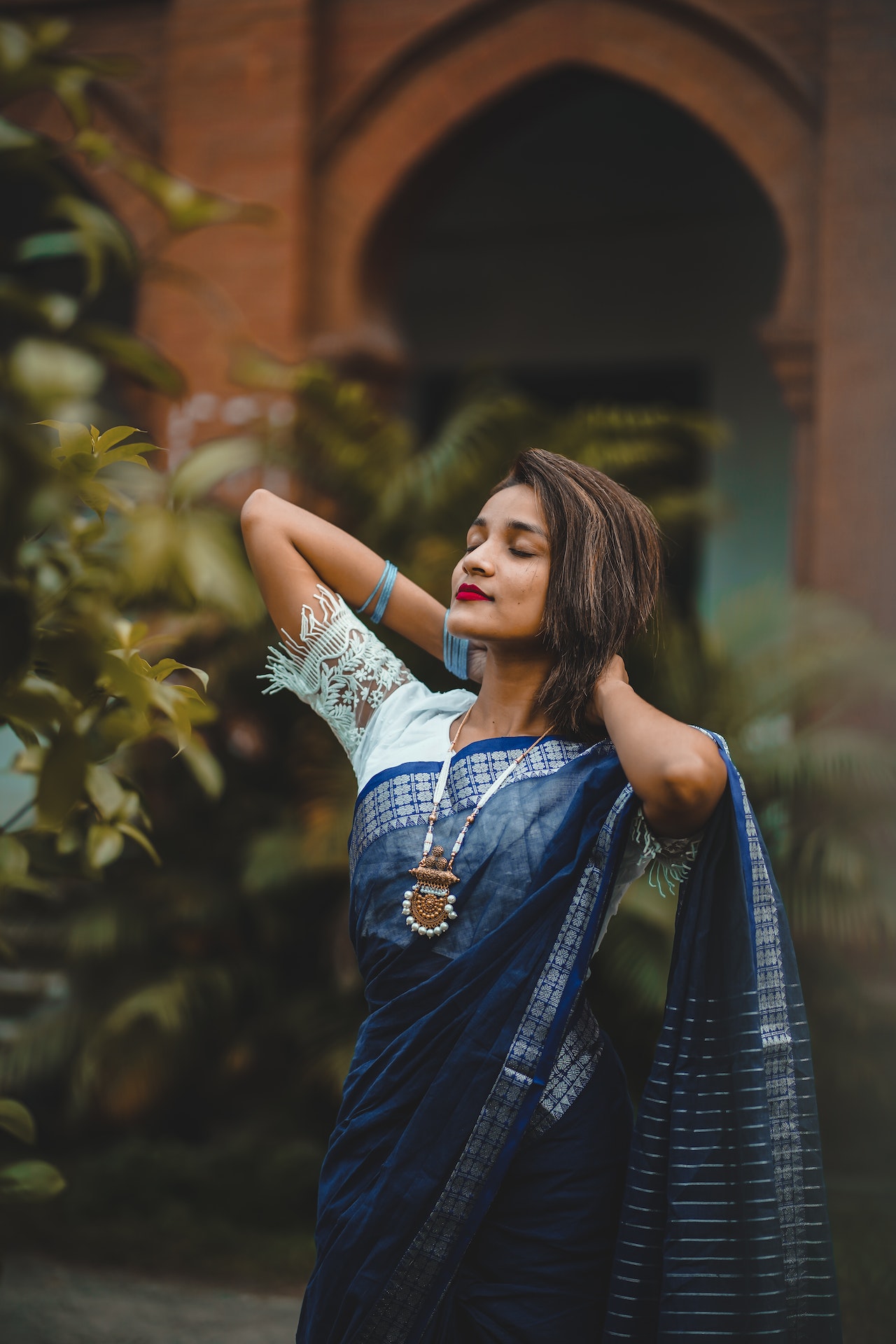 39 Amazing Saree Blouse Designs to Rock Your Ethnic Look