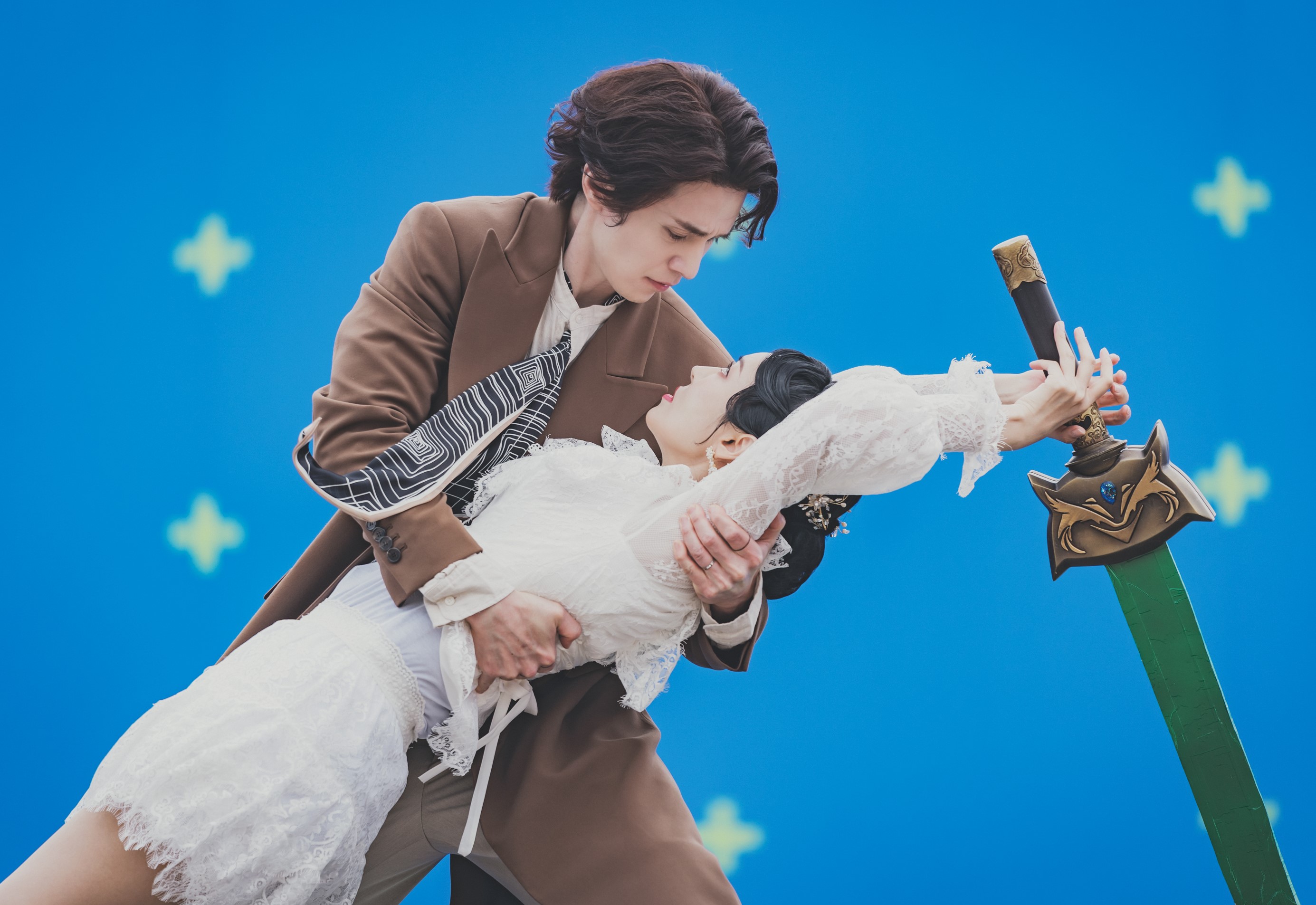 Lee Dong Wook and Kim So Yeon: courtesy of Studio Dragon