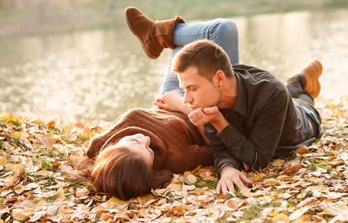 Perfect Questions to Ask Your Girlfriend to Feel Closer to Her