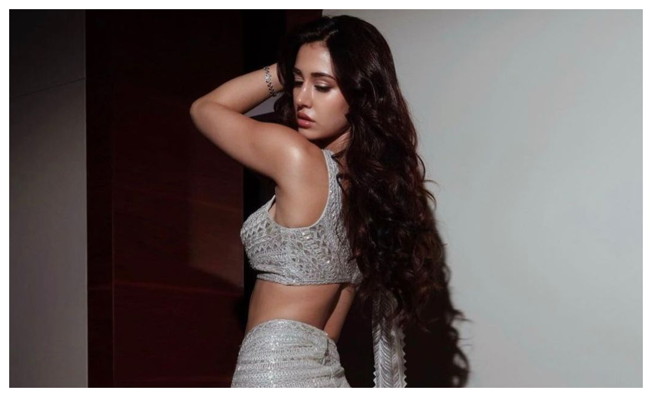 Disha Patani shines like a diva in silver saree and bralette by Ritika  Mirchandani with a hefty price tag | PINKVILLA