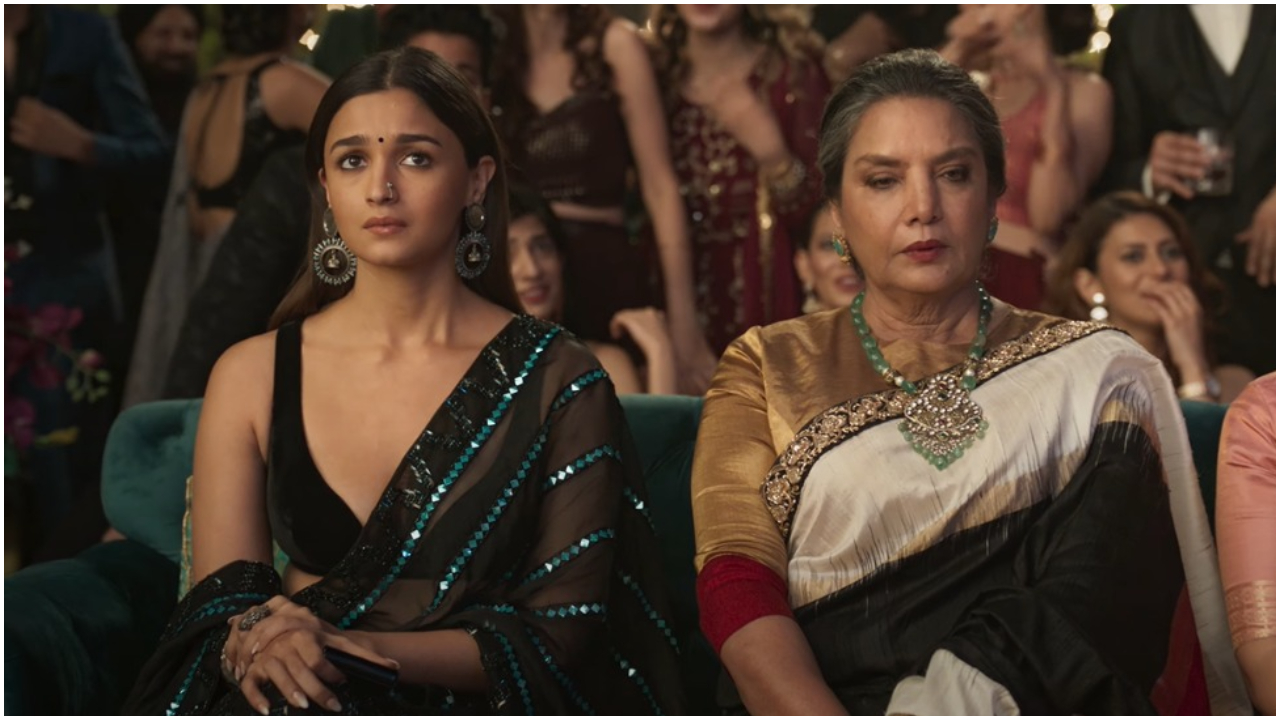Alia Bhatt saree trong teaser Rocky Aur Rani Kii Prem Kahaani