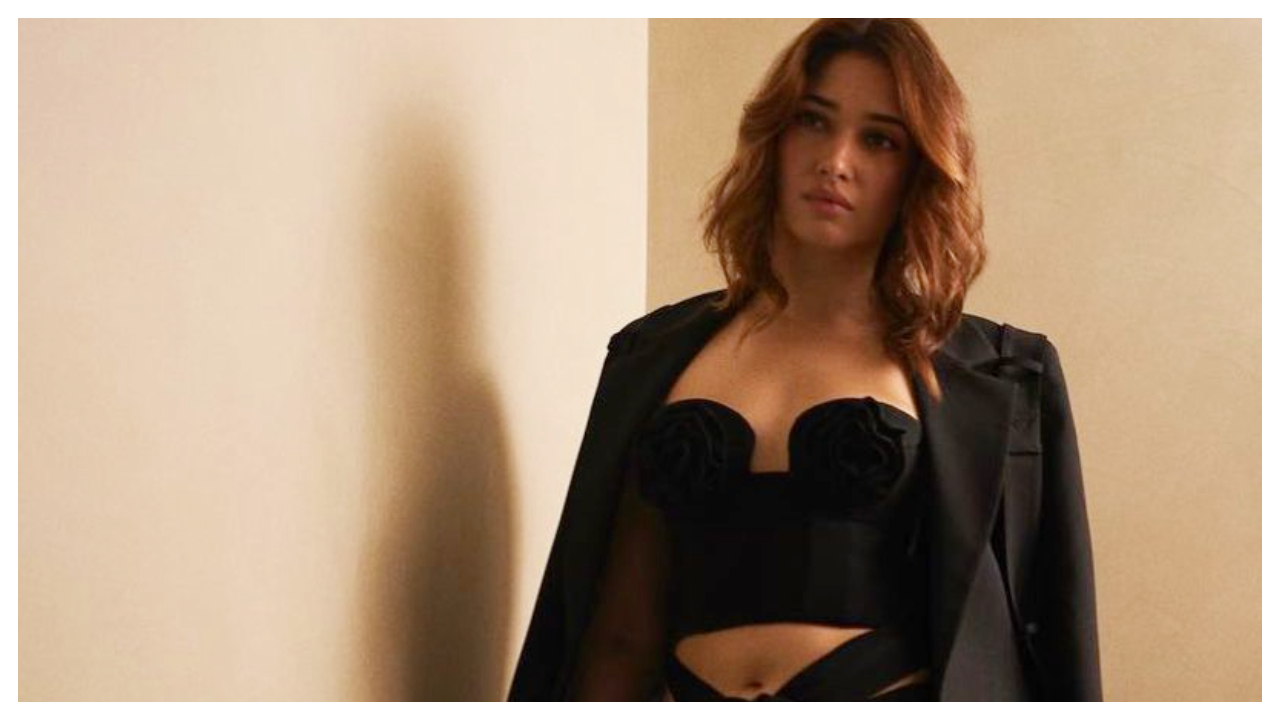 Nữ diễn viên Tamannaah Bhatia của Lust Stories 2 đã chính thức bước vào kỷ nguyên diva crop-top