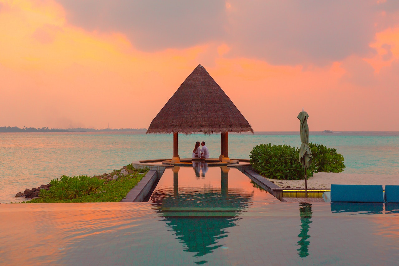 51 Beach Date Ideas to Spice Up Your Relationship