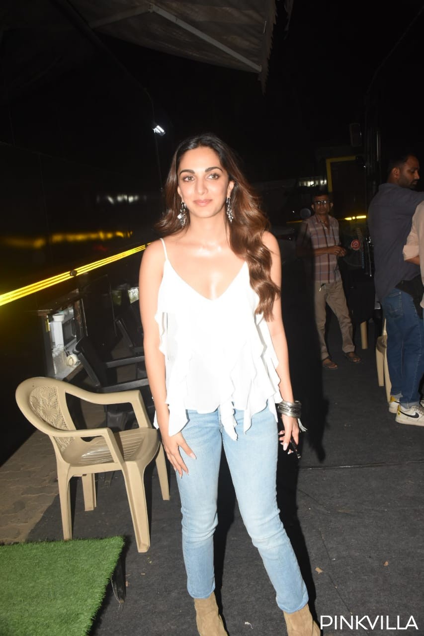 Kiara Advani mặc áo sơ mi trắng Zara
