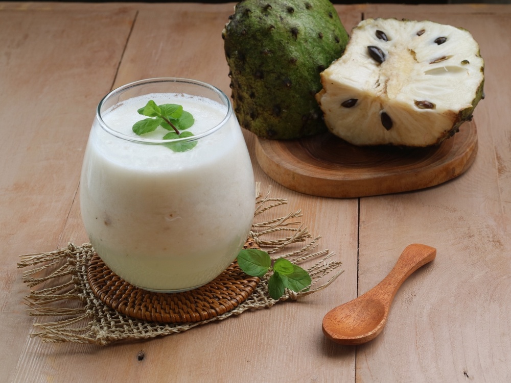 Ăn mãng cầu xiêm như thế nào?