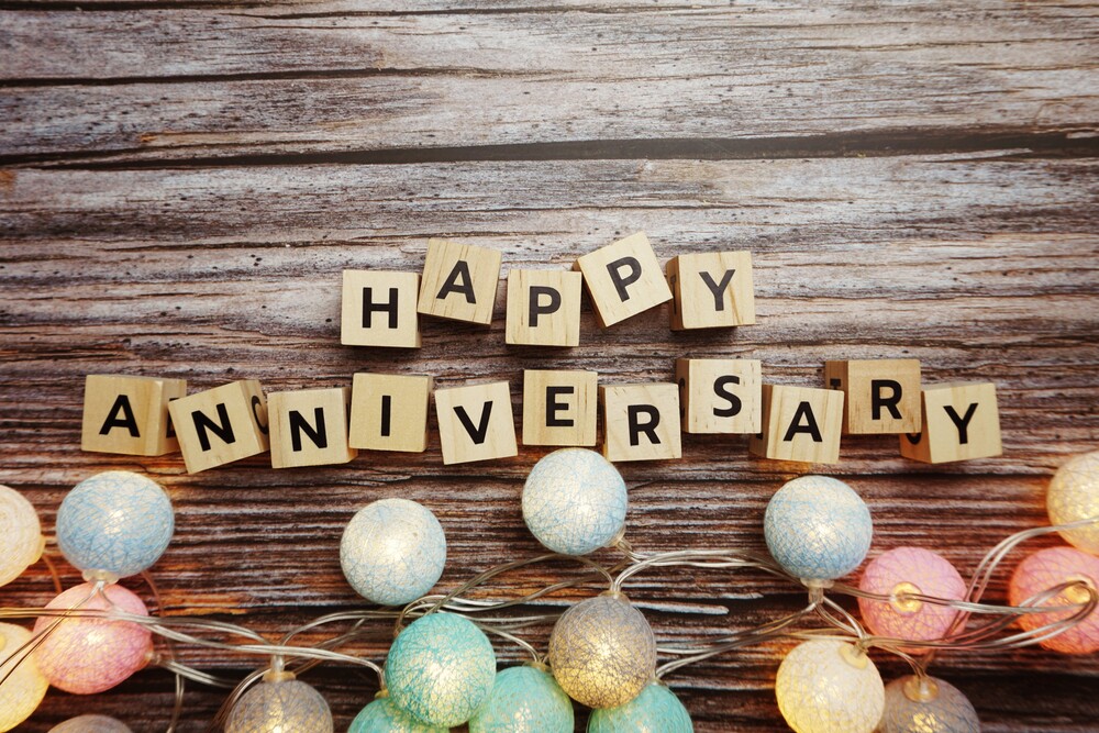  Anniversary Quotes for Parents to Celebrate Their Love