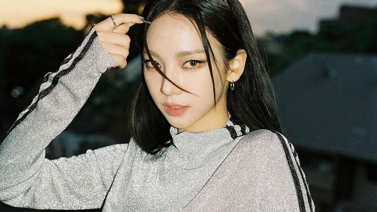 Karina;  Hình ảnh lịch sự: SMTOWN Instagram