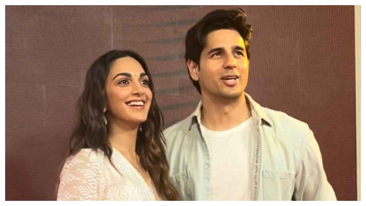 Kiara Advani gây choáng trong Bộ đồ Anarkali trắng tại buổi chiếu Satyprem Ki Katha, cặp song sinh với Sidharth Malhotra
