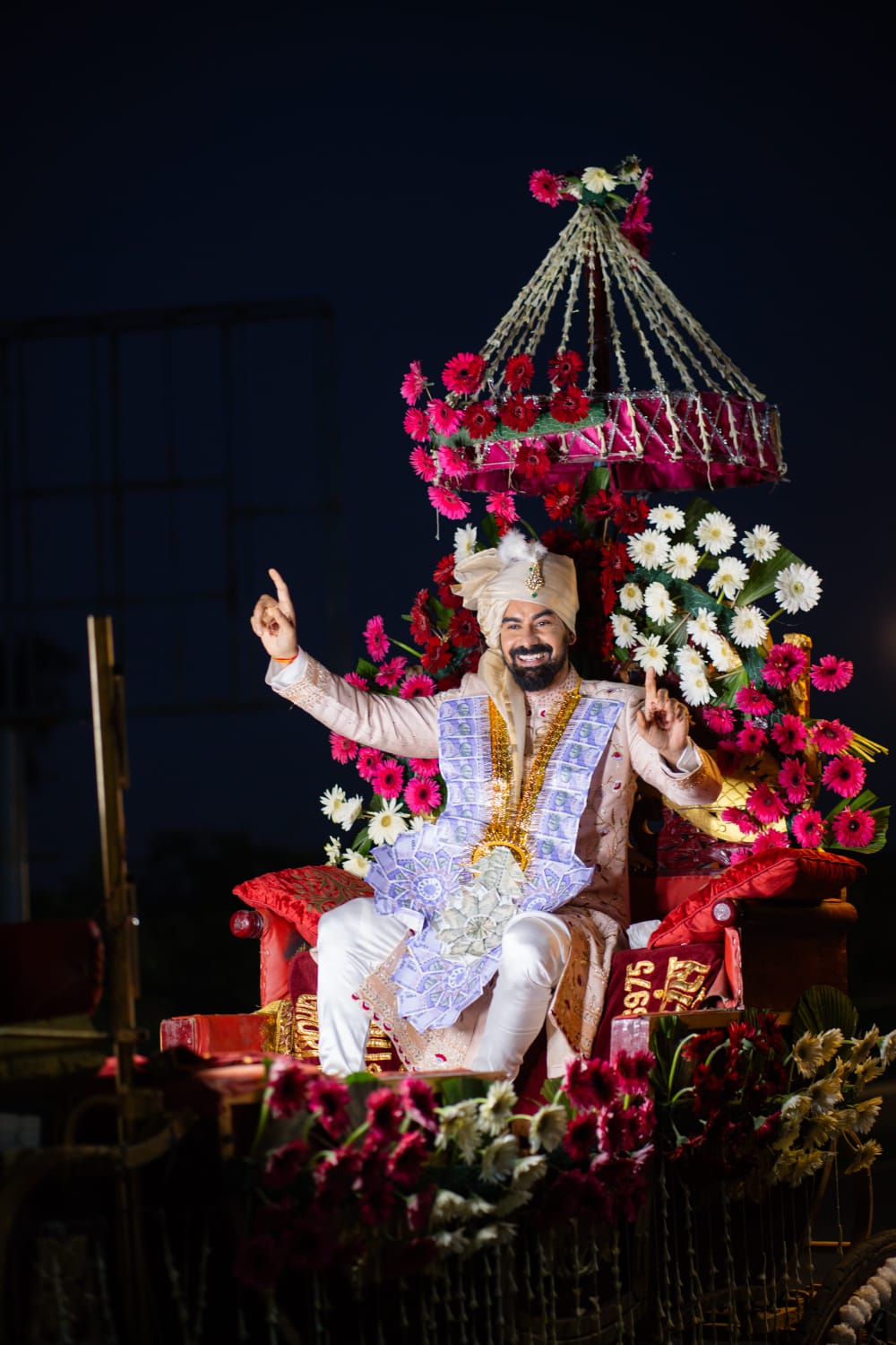 NHỮNG HÌNH ẢNH chưa từng thấy của Kabir Duhan Singh từ Engagement và Haldi