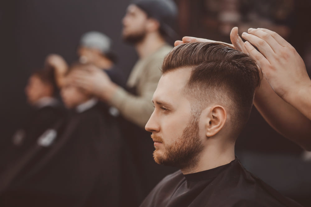 Pompadour com Mid Fade