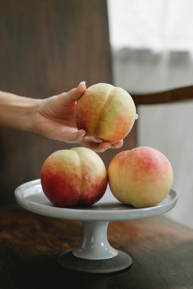 12 Amazing Benefits Of Peaches