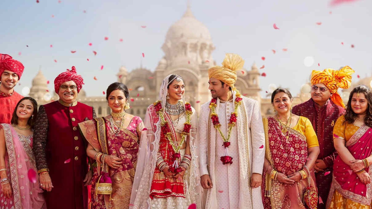 Satyaprem Ki Katha looks to register an opening of around Rs 7 - 8 crores nett (Credit: Kartik Aaryan Twitter) Kartik Aaryan, Kiara Advani