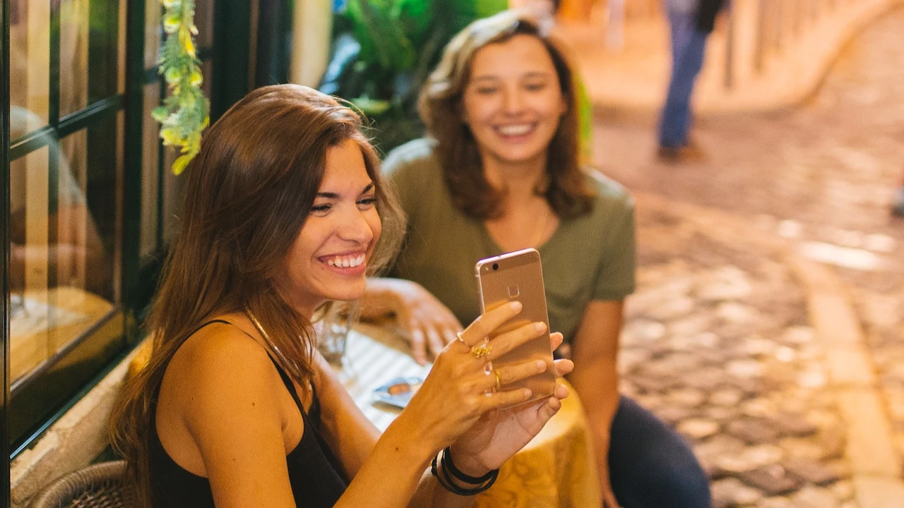 120 Instagram Captions for Friends to Celebrate Your Lifelong Connections