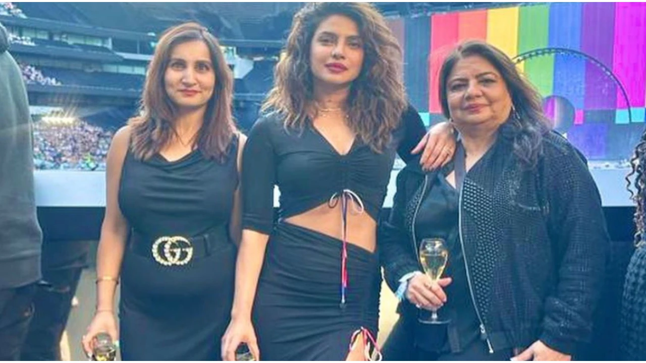Loved Priyanka Chopra’s black Pucci crop top and gathered skirt from Beyonce’s concert? Check out its cost Loved Priyanka Chopra’s black Pucci crop top and gathered skirt from Beyonce’s concert? Check out its cost