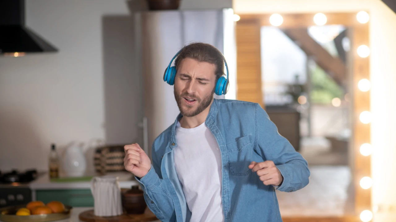 Aries to Scorpio: 4 Zodiac Signs Who Find Dancing When They're Home Alone Incredibly Calming