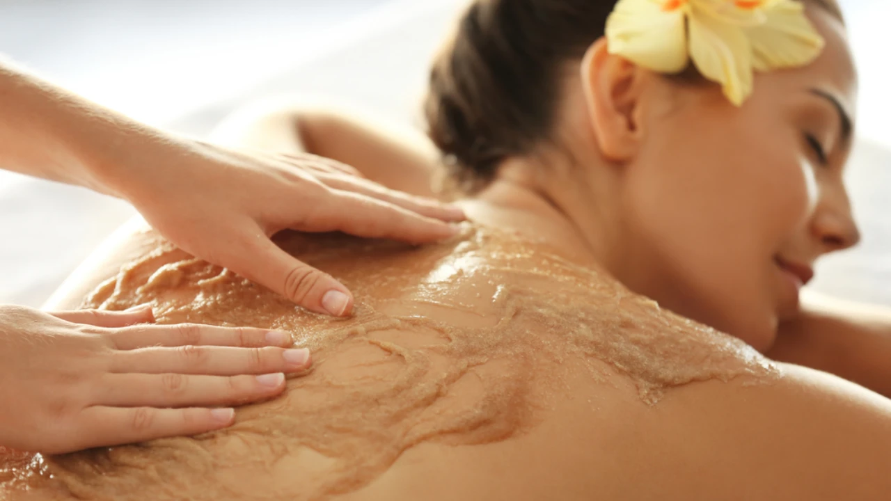 Body Polishing at Home: Benefits And Ways to Do It