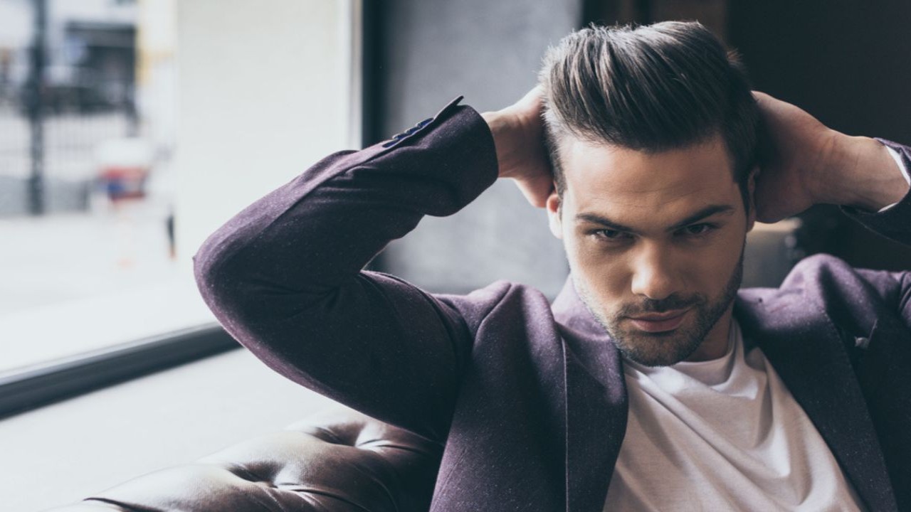 30 Hairstyles for Guys With Big Foreheads for 2023 | You Probably Need a  Haircut