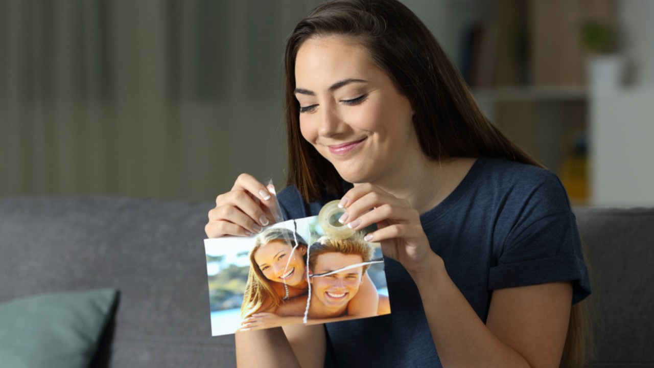 10 Ways to Mend Ties with a Past Lover 10 Ways to Mend Ties with a Past Lover