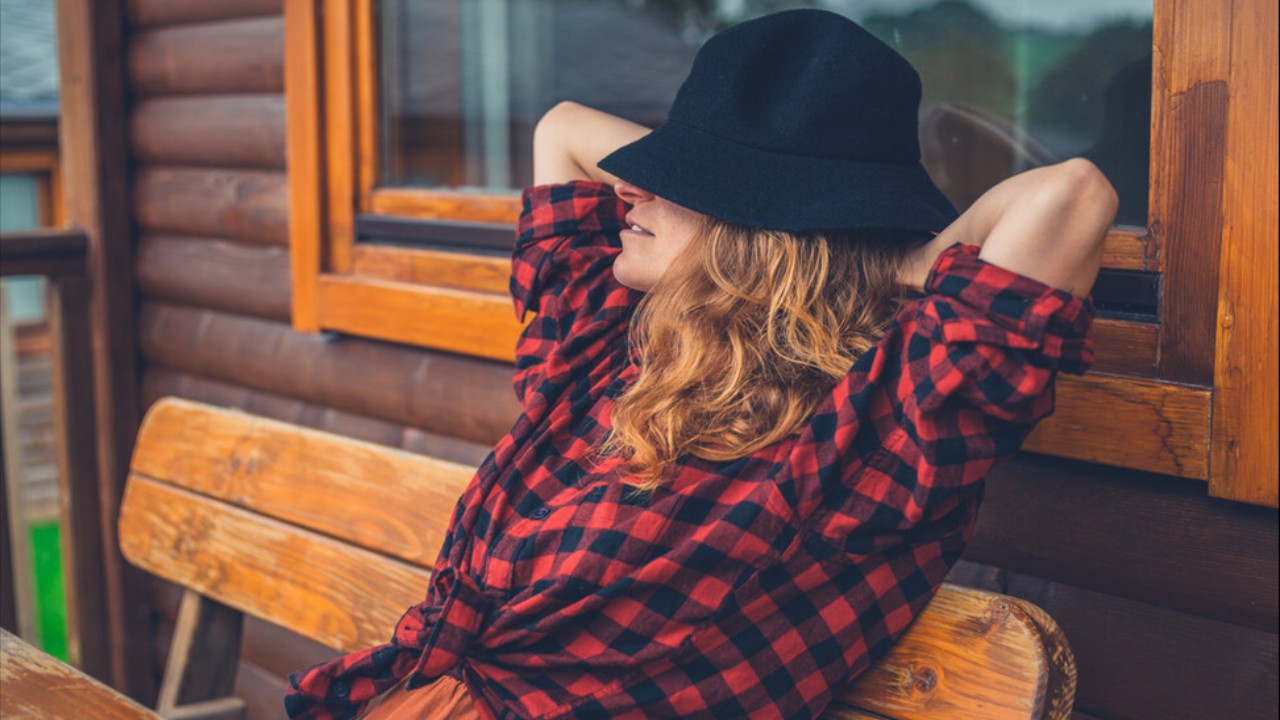 15 Best Women's Flannel Shirts with Feather-like Texture