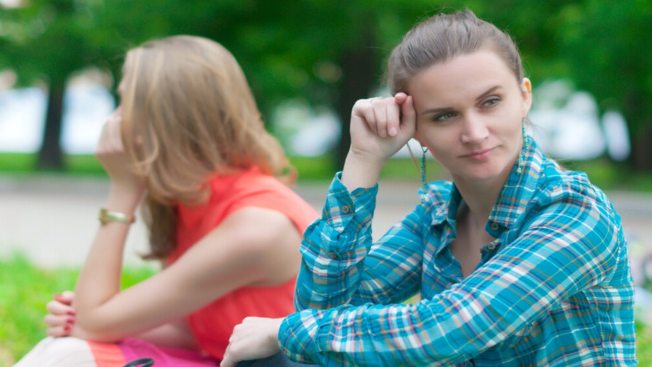31 Signs Your Friend Doesn't Value You: Recognize the Red Flags