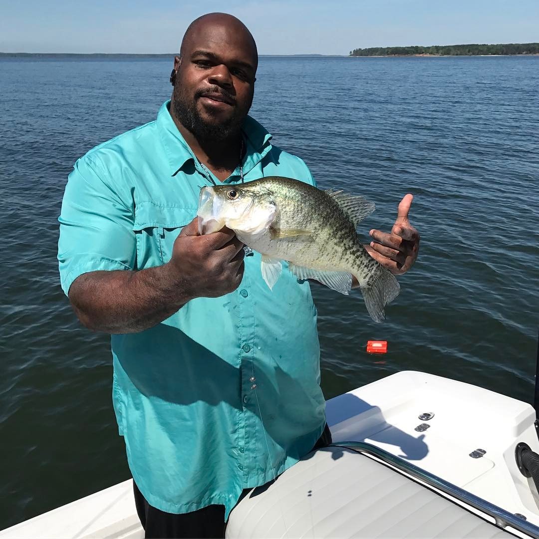 Vince Wilfork shows off incredible 'reverse' body transformation from 325lb  NFL lineman to losing 80lbs in retirement