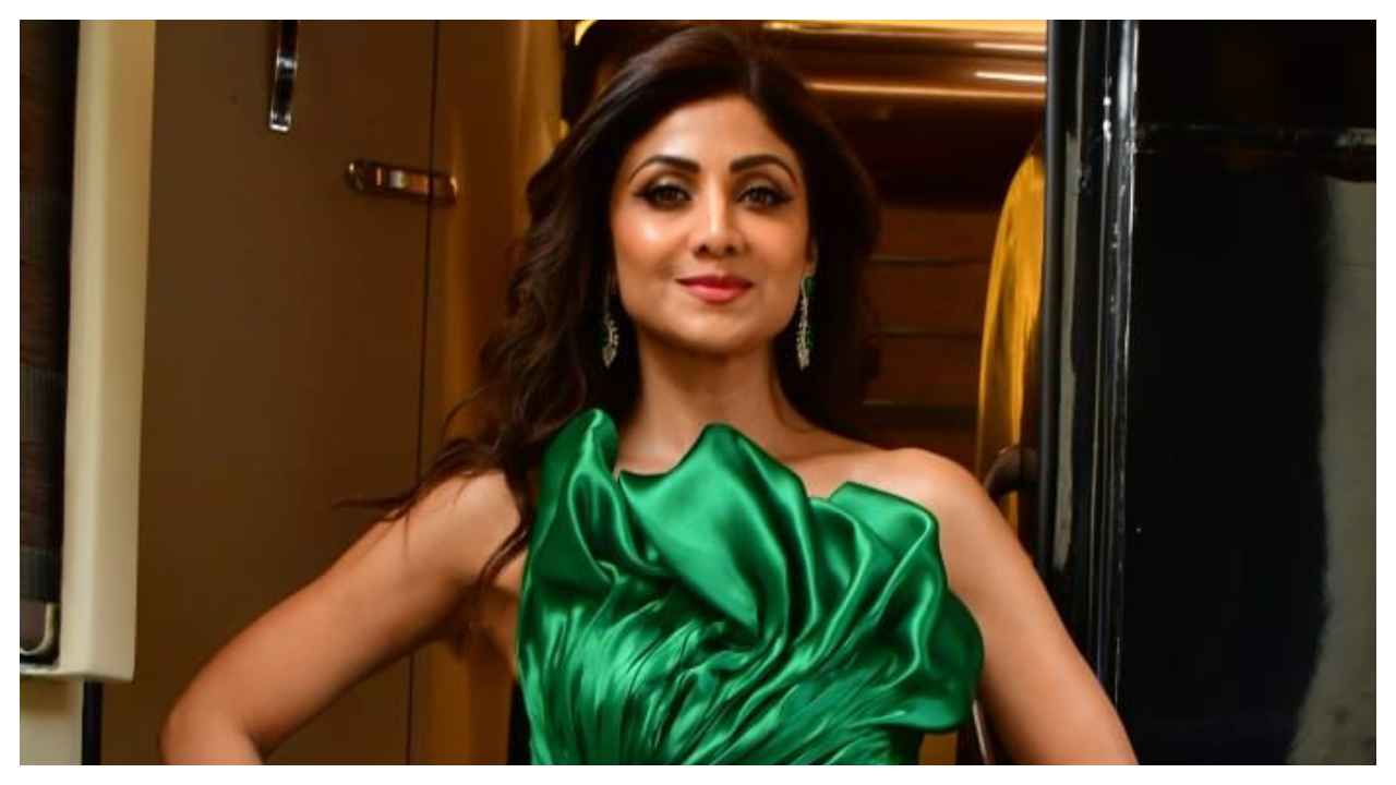 Shilpa Shetty turns heads in cut-out metallic green gown with thigh-high slit; Perfect for special date nights