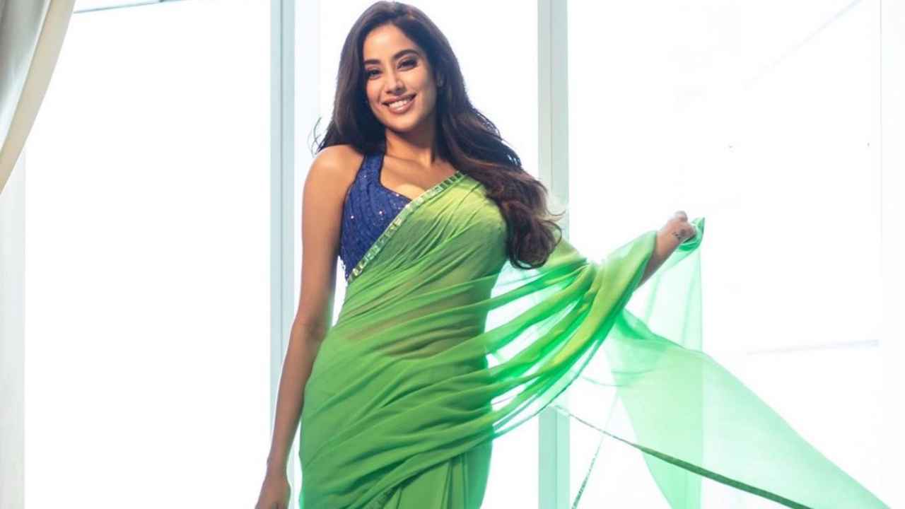 Janhvi Kapoor rekindles love affair with Manish Malhotra sarees through an incomparable  neon green drape | PINKVILLA