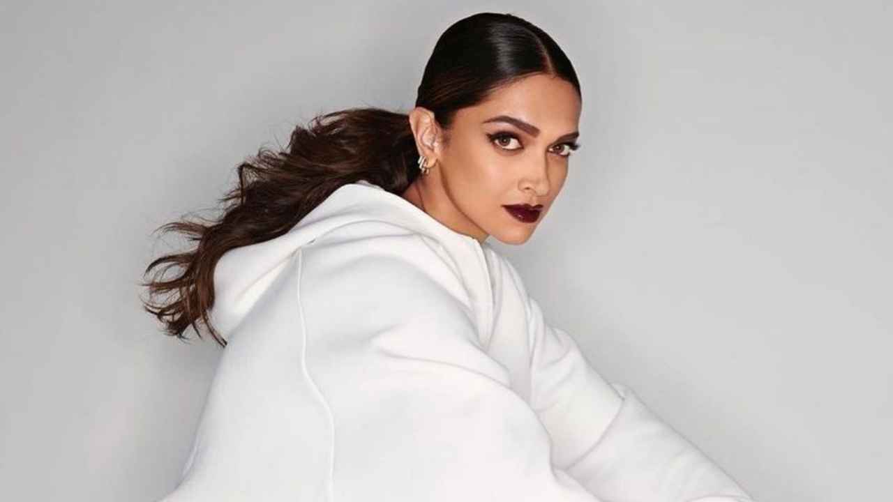 Take cues from Deepika Padukone acing all-white athleisure outfit with  hoodie, tights, shoes from Adidas | PINKVILLA