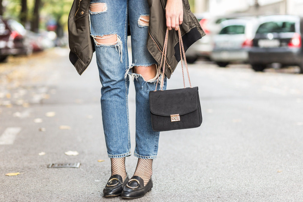 How to distress jeans