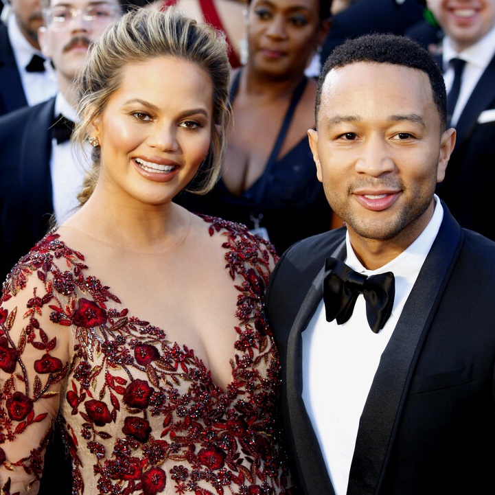 Chrissy Teigen Weight Loss Details: How the Model Shed 50 lbs