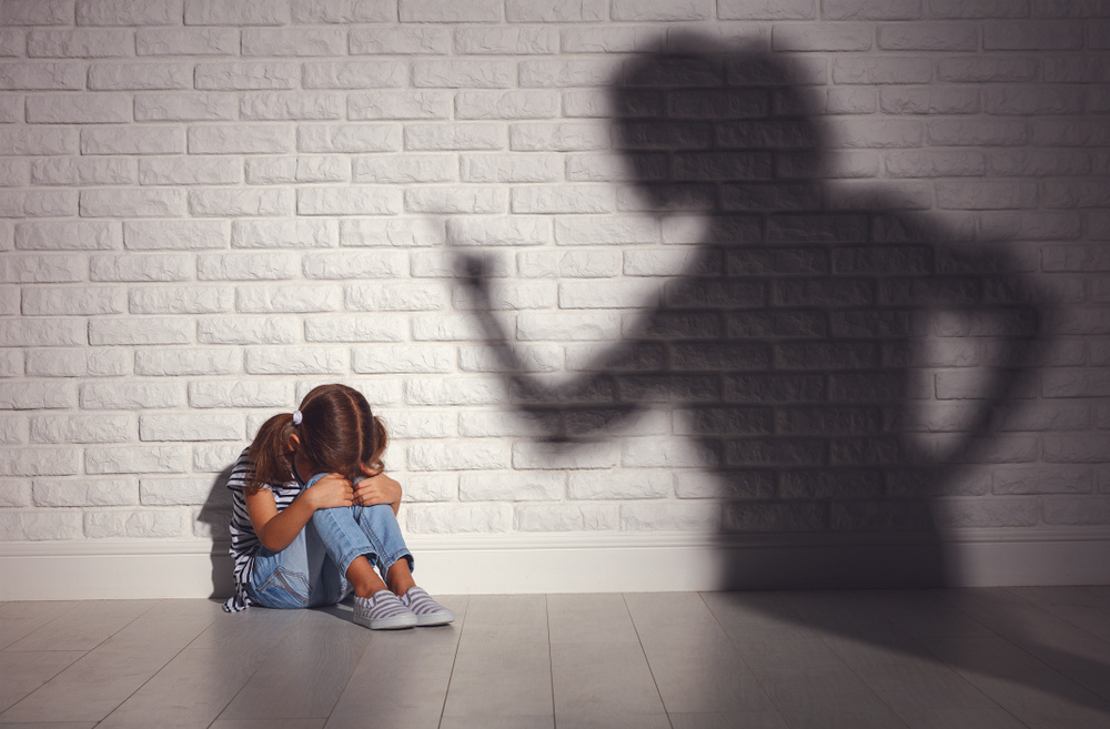 signs your mom doesn't love you