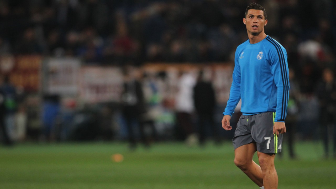 Cristiano Ronaldo’s Diet And Workouts for a Sculpted Physique.
