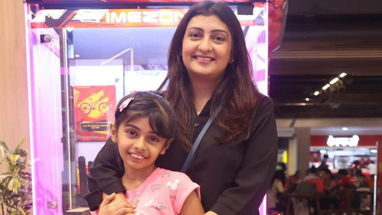 Barbie: Juhi Parmar WALKS out of a theatre with her daughter in less than 15 minutes; Here's why Juhi Parmar