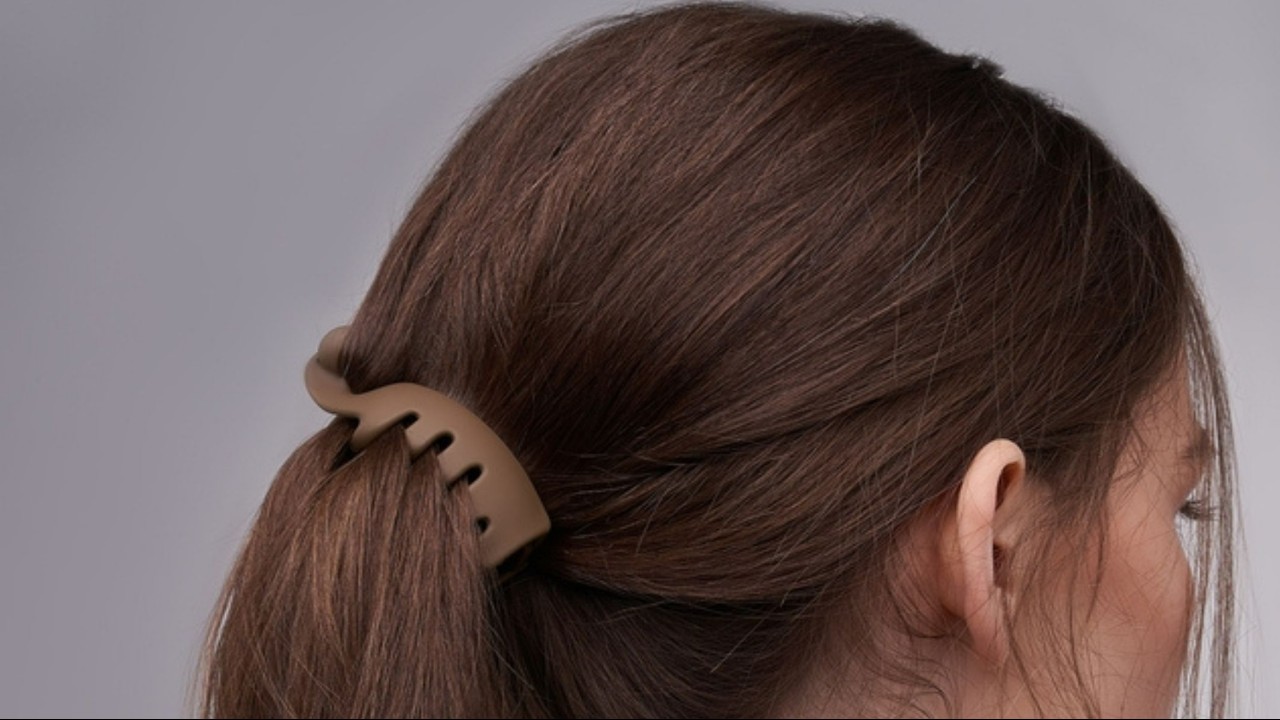 Banana clip sales hairstyles 80s