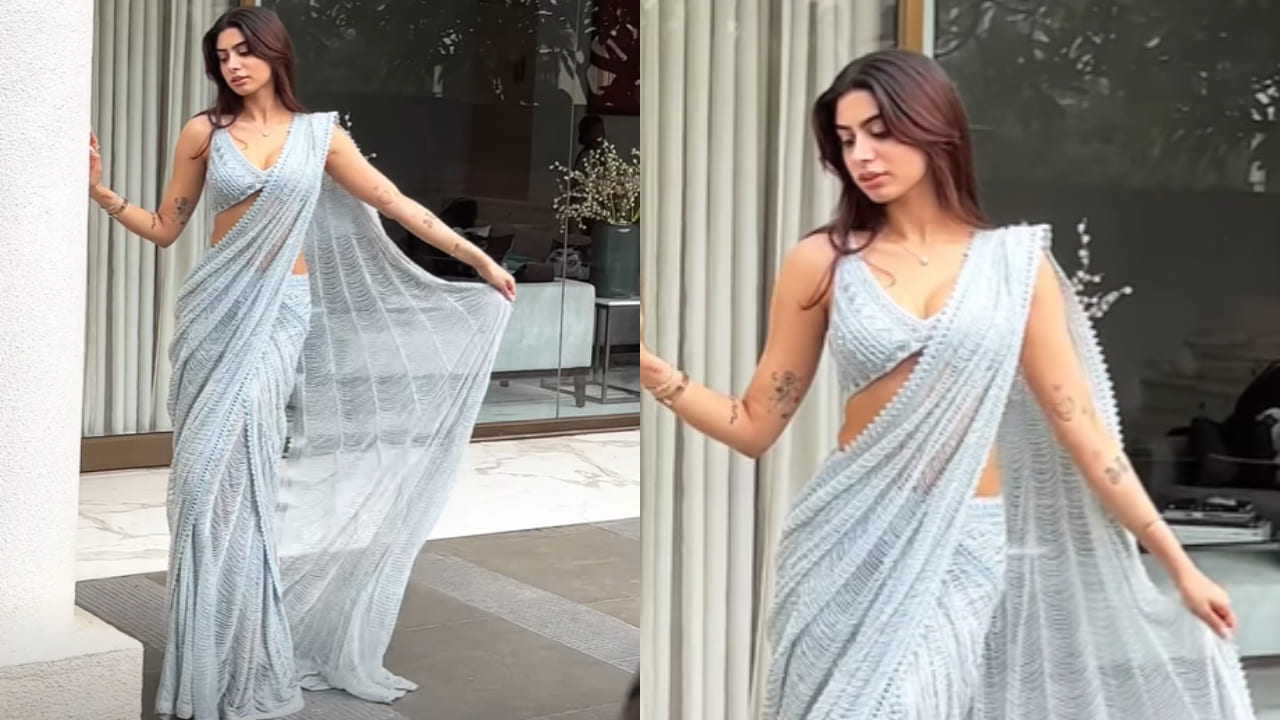 Khushi Kapoor's worth Rs 2,29,000 ice burst metallic lehenga saree makes  for a perfect cocktail-ready look | PINKVILLA