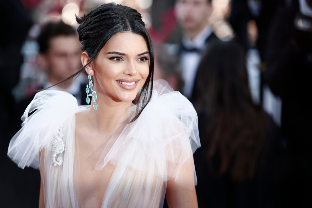 Kendall Jenner Debuts a Bob With Bangs on Instagram | Teen Vogue