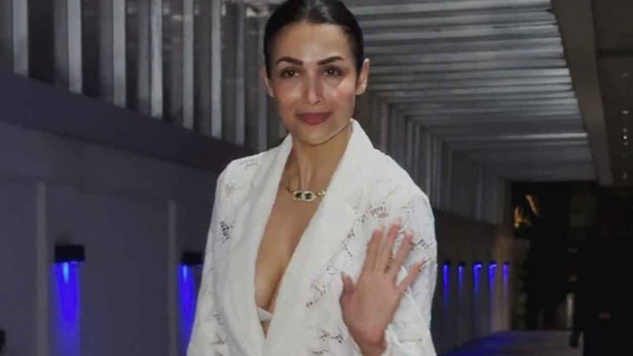 How to style: Malaika Arora wears lace pantsuit and expensive Jimmy Choo heels on date night with Arjun Kapoor | PINKVILLA