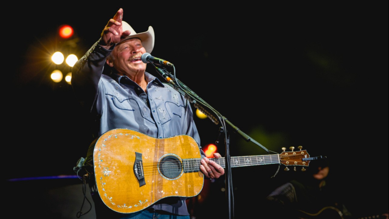 Alan Jackson health: What we know about star's condition, CMT disease