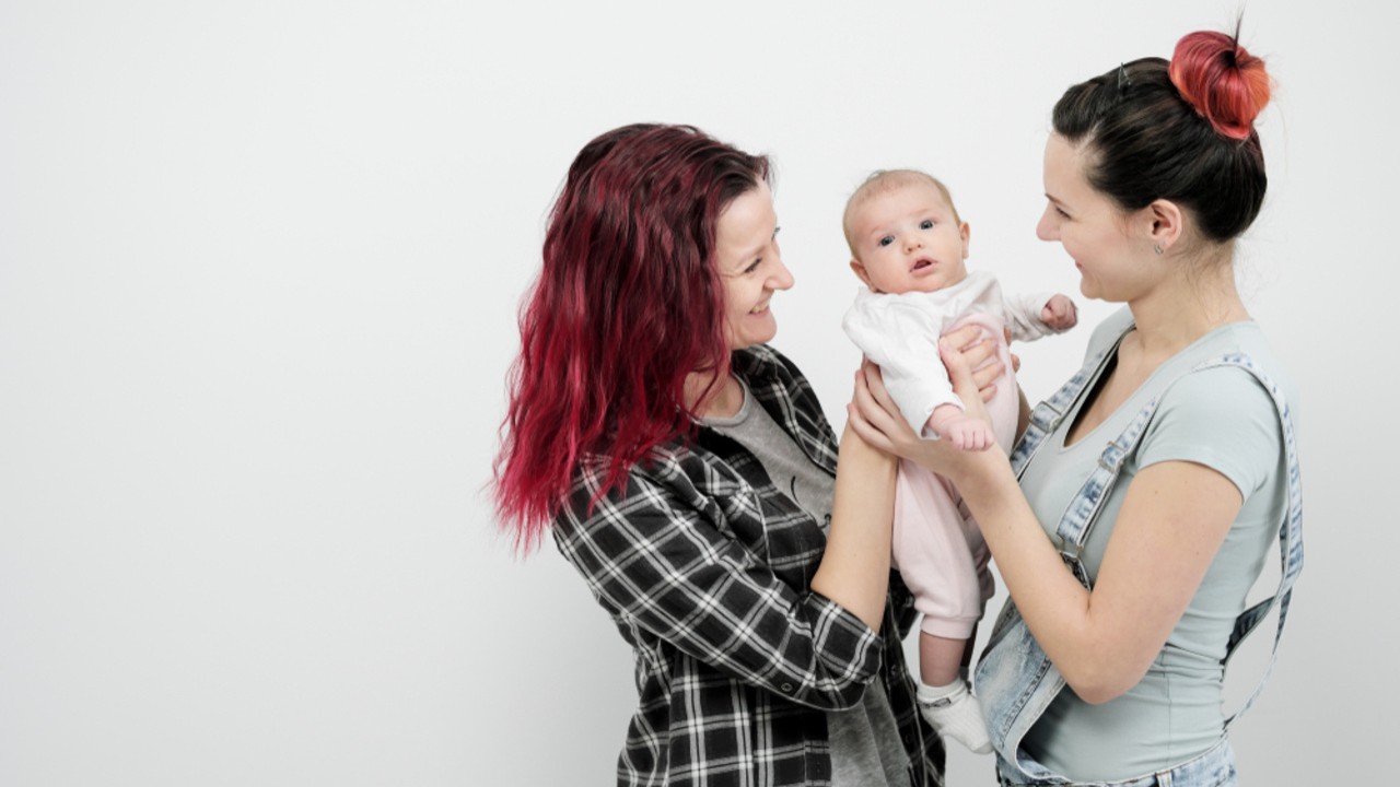 Cancer to Gemini: 4 Zodiac Signs Who Adoringly Talk About Their Children Around the Clock