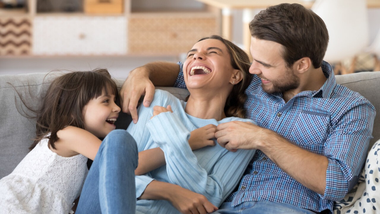 Cancer to Pisces: 4 Zodiac Signs Who Consider Their Folks a Major Source of Their Happiness