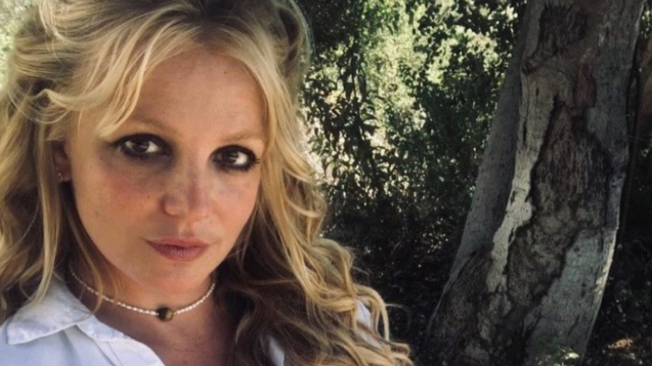 Britney Spears spotted with bandages following alarming Instagram video ...